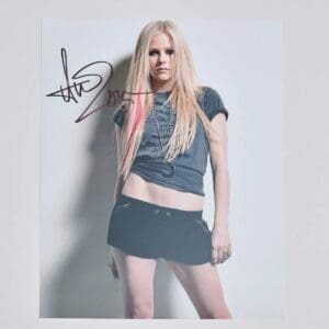 Avril Lavigne Autographed 8x10 Photo