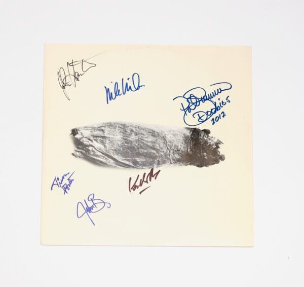 Doobie Brothers Autographed Album Insert Minute by Minute