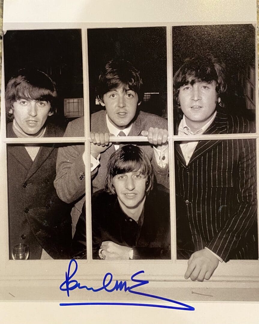 "Paul McCartney" Autographed 8x10 Photo