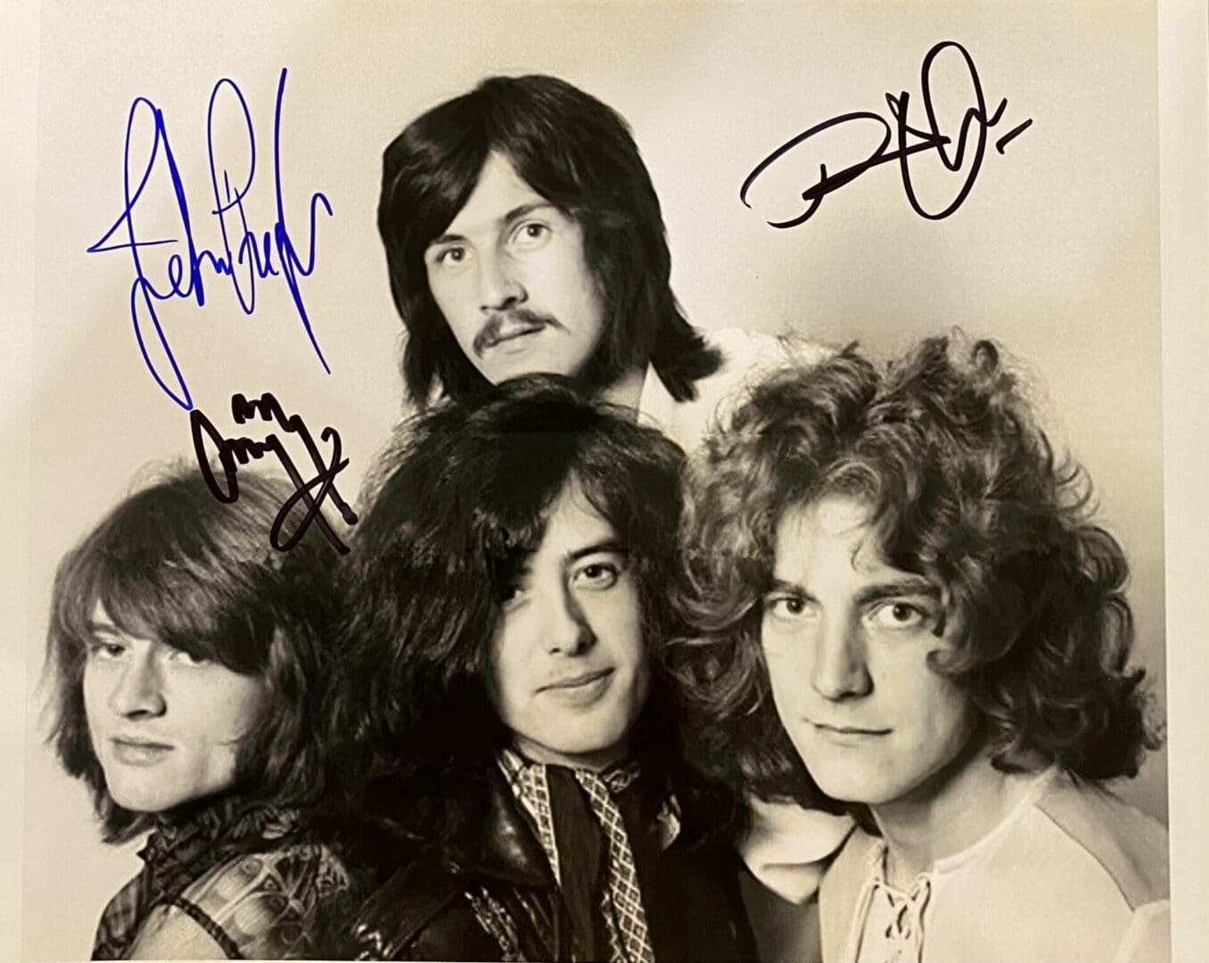 "Led Zeppelin" Autographed 10x8 Photo