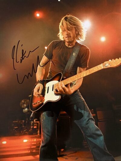 "Keith Urban" Autographed 8x10 Photo