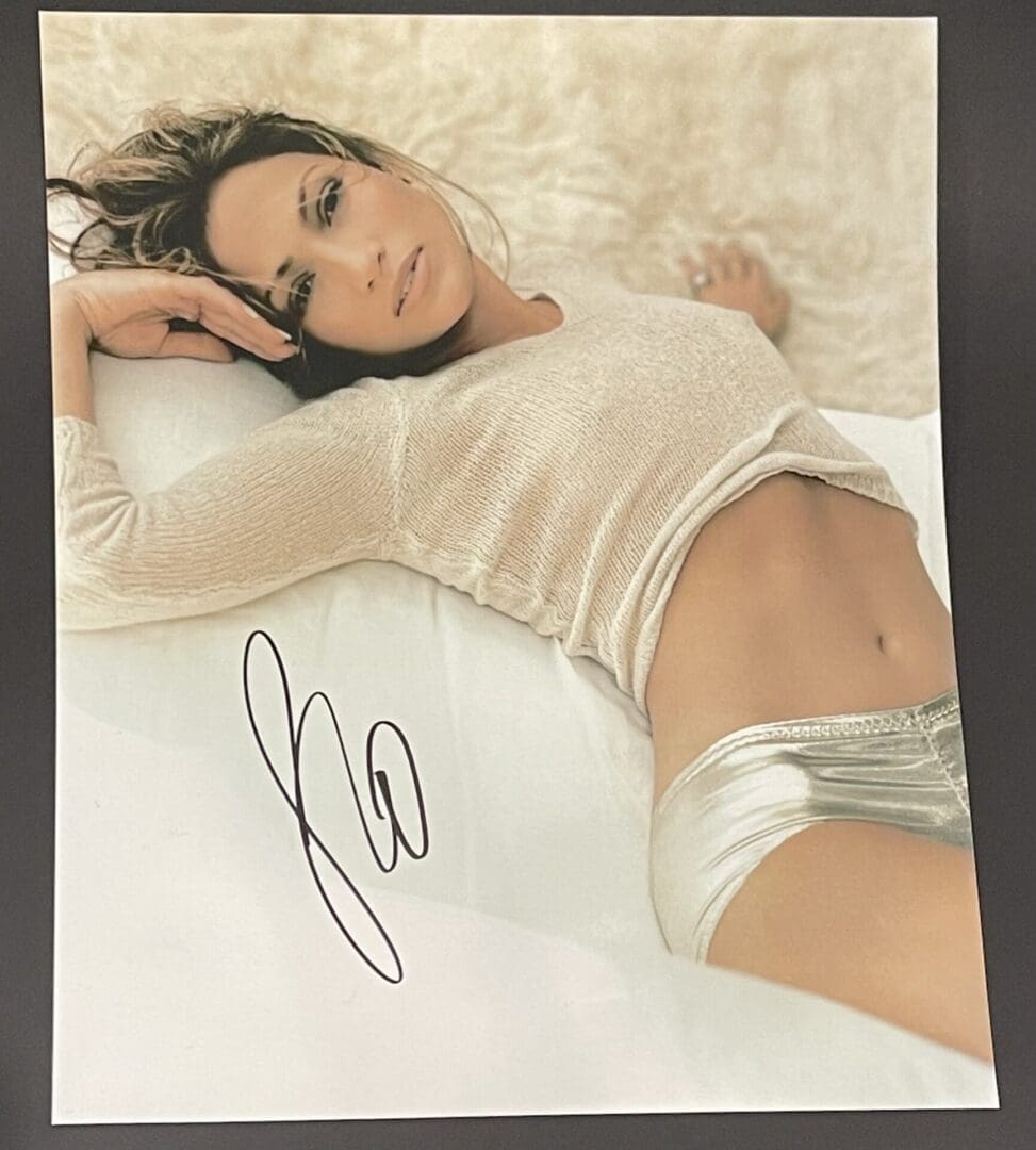 "Jennifer Lopez" Autographed 8x10 Photo