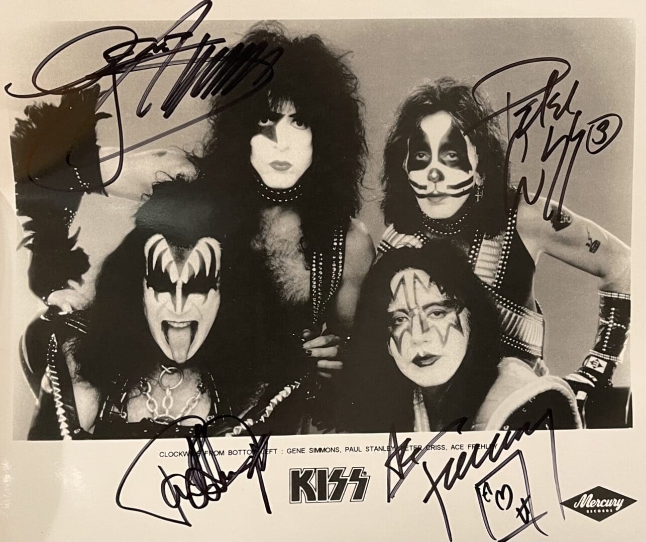 "Kiss" Autographed 10x8 Photo