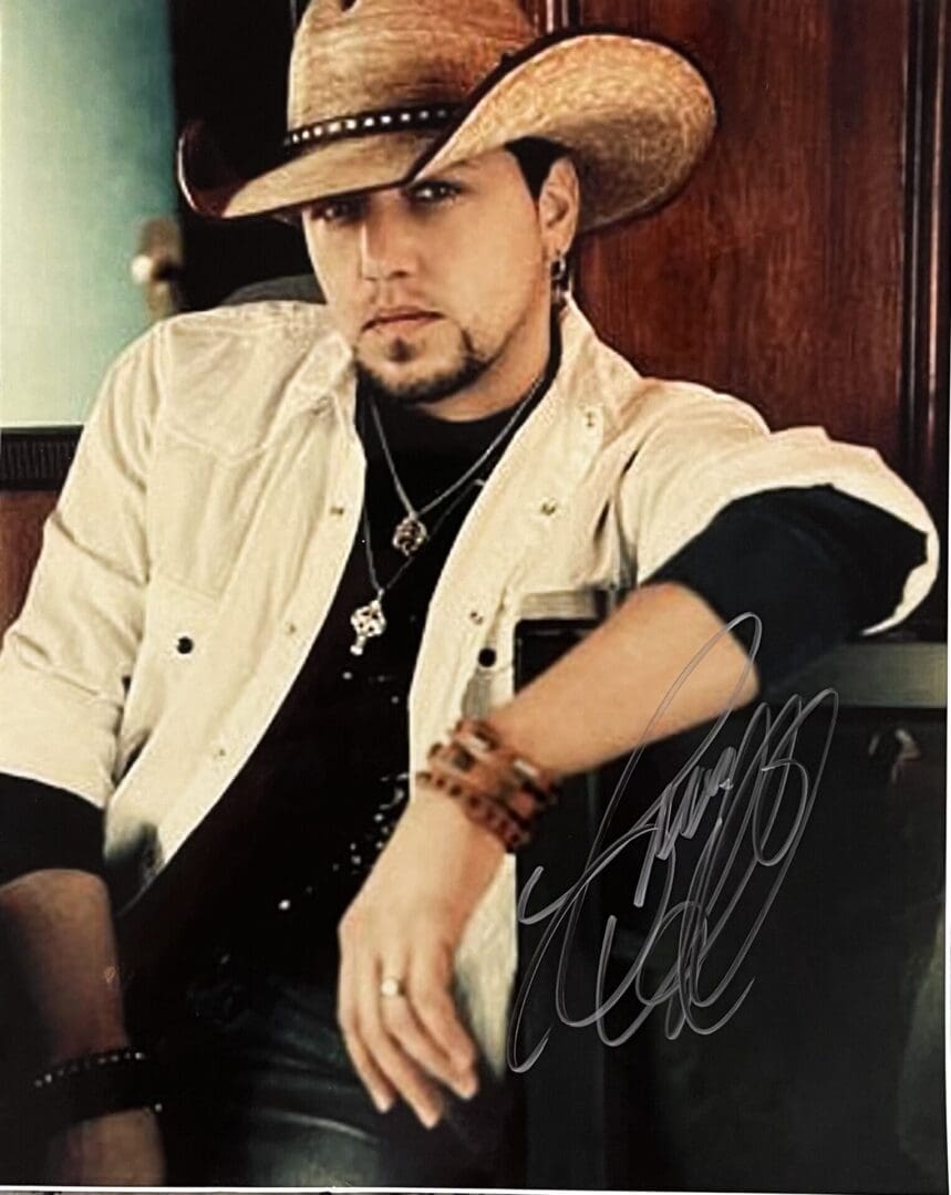 "Jason Aldean" 8x10 Autographed Photo