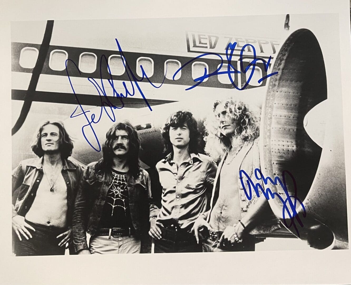 "Led Zeppelin" Autographed 10x8 Photo