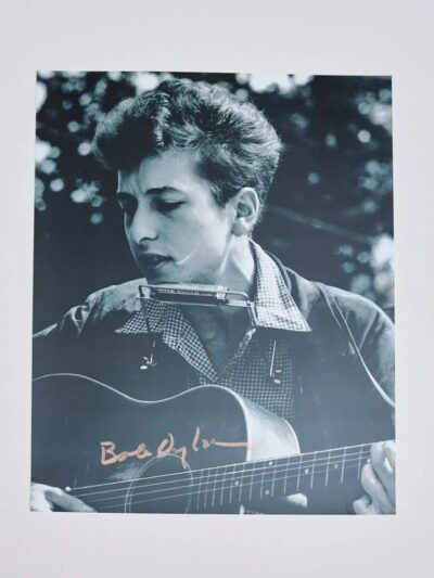 "Bob Dylan" Autographed 8x10 Photo