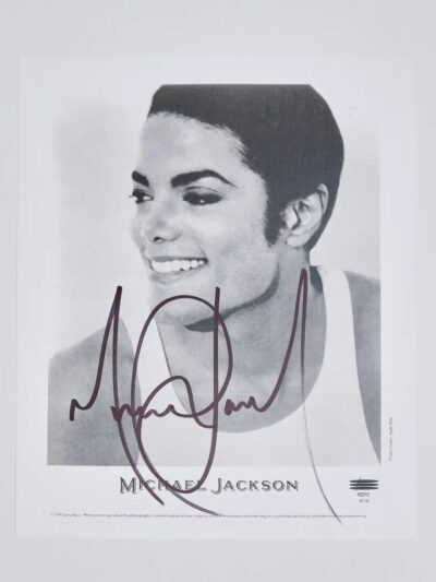 "Michael Jackson" Autographed (B&W) 8x10 Photo