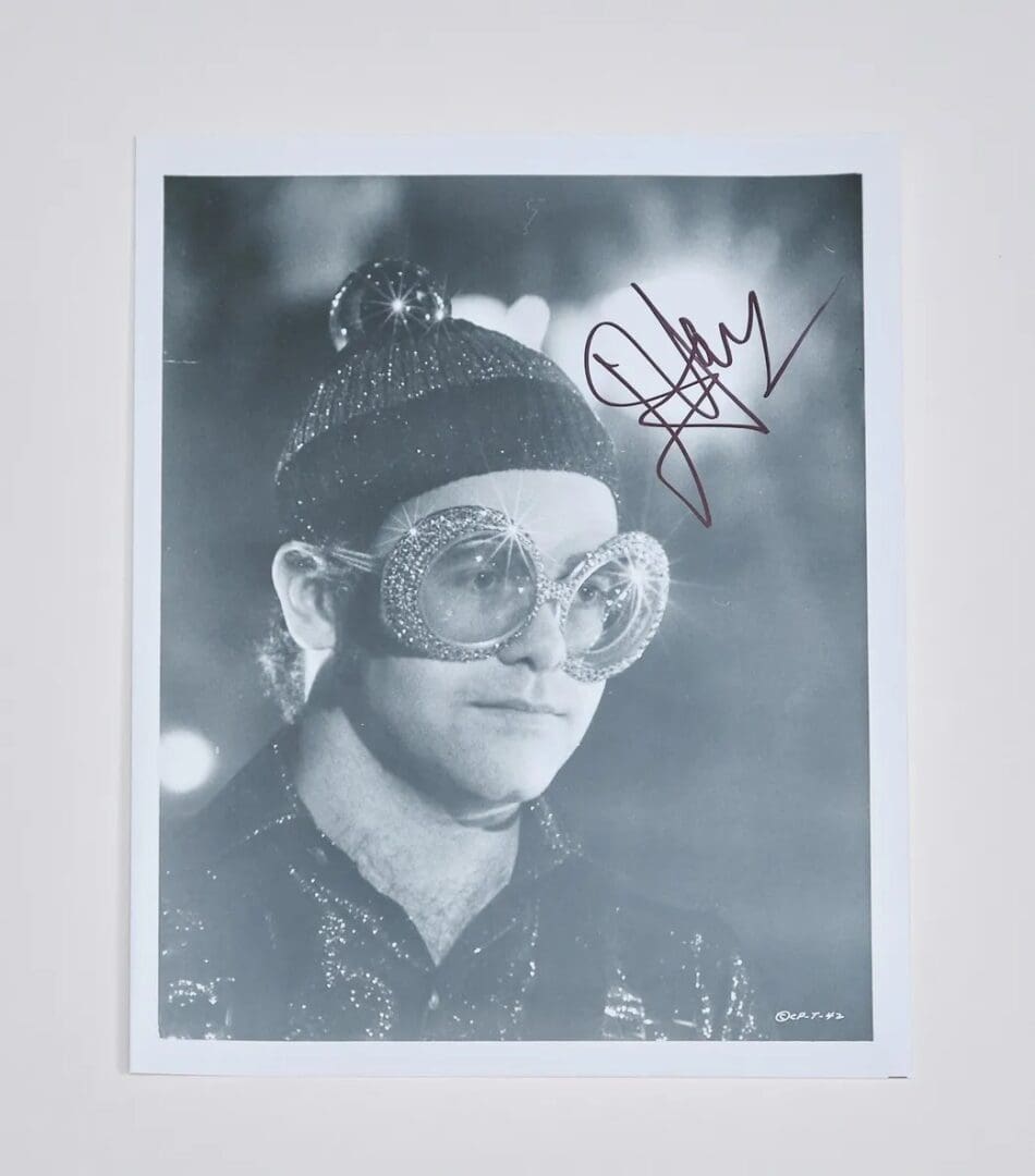 "Elton John" Autographed 8x10 Photo