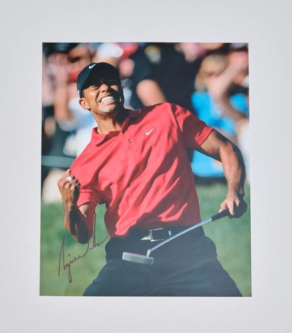 "Tiger Woods" Autographed 8x10 Photo
