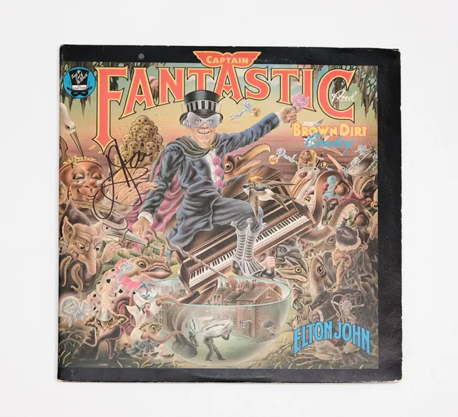 "Elton John" Signed Album "Captain Fantastic"