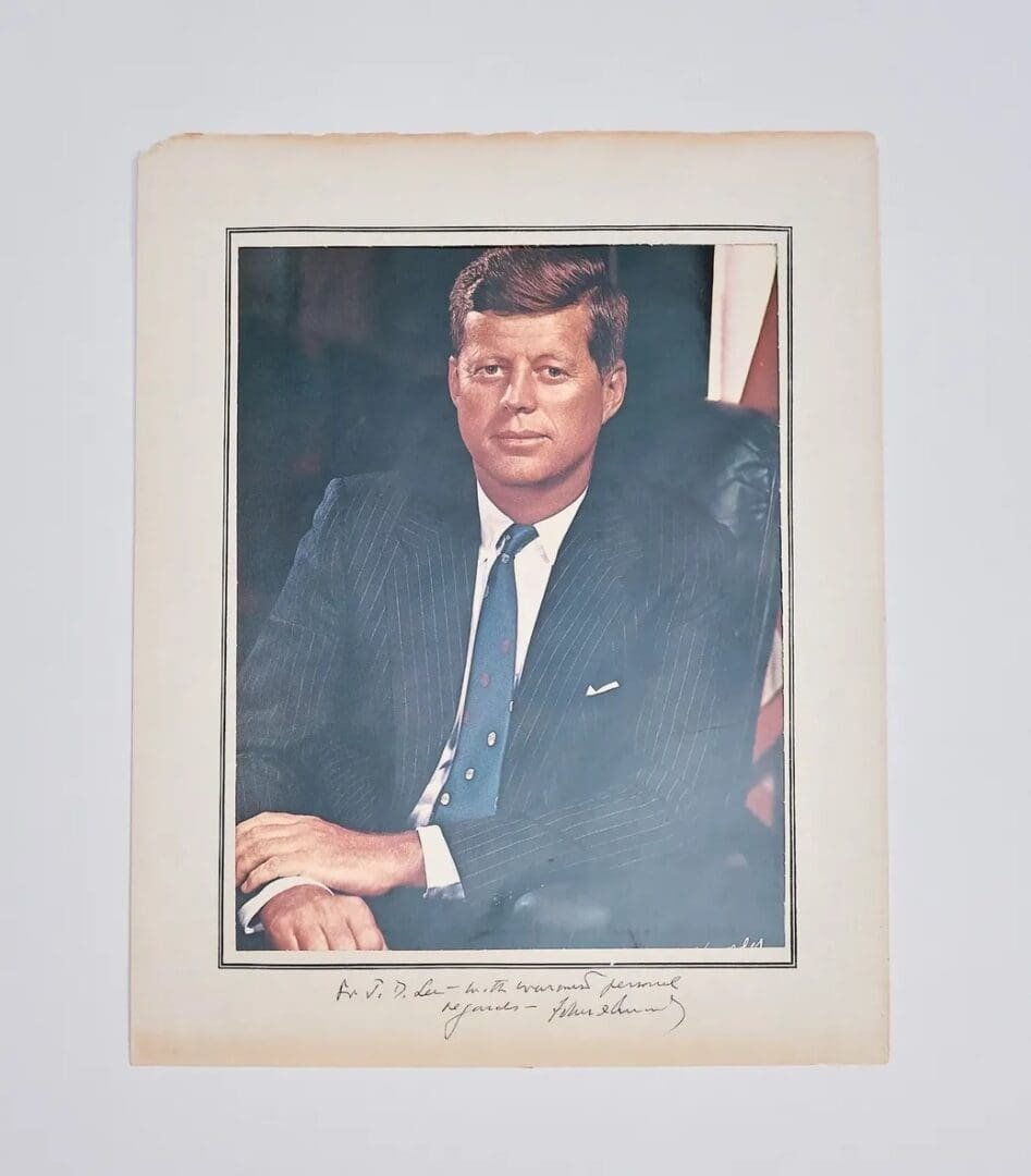 Portrait of a man in a suit.