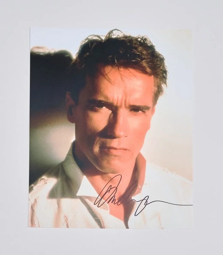 Arnold Schwarzenegger Autographed Photo 8x10